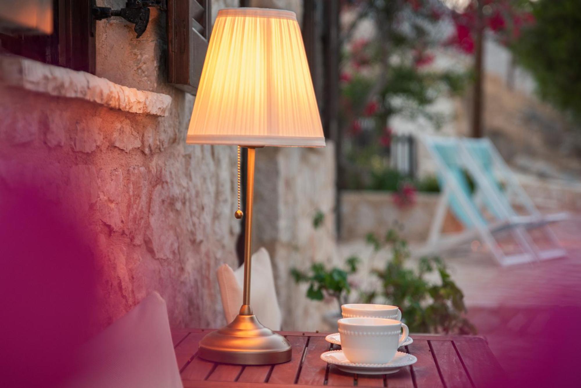 Villa Ftenagia Chalki Town Bagian luar foto