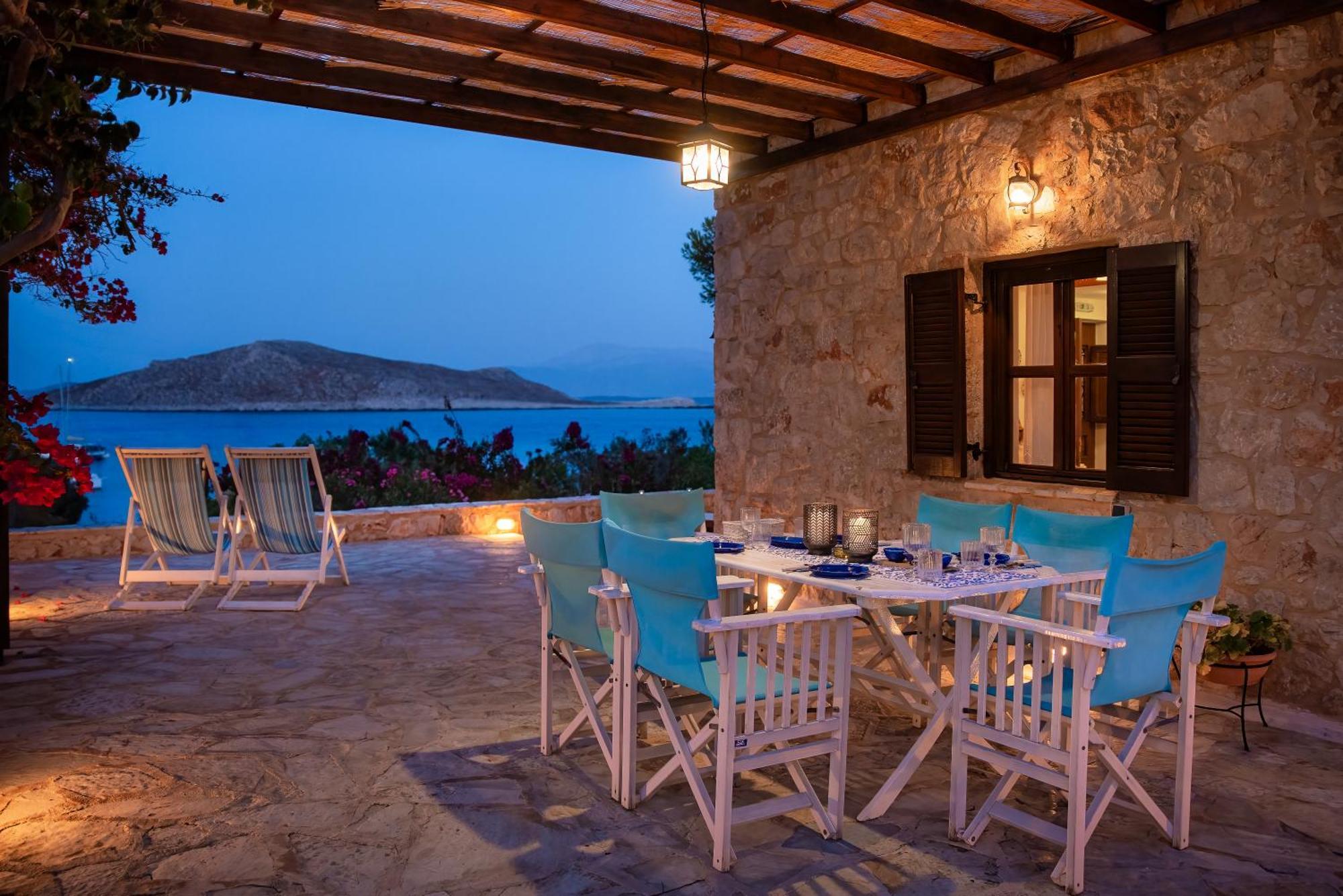 Villa Ftenagia Chalki Town Bagian luar foto